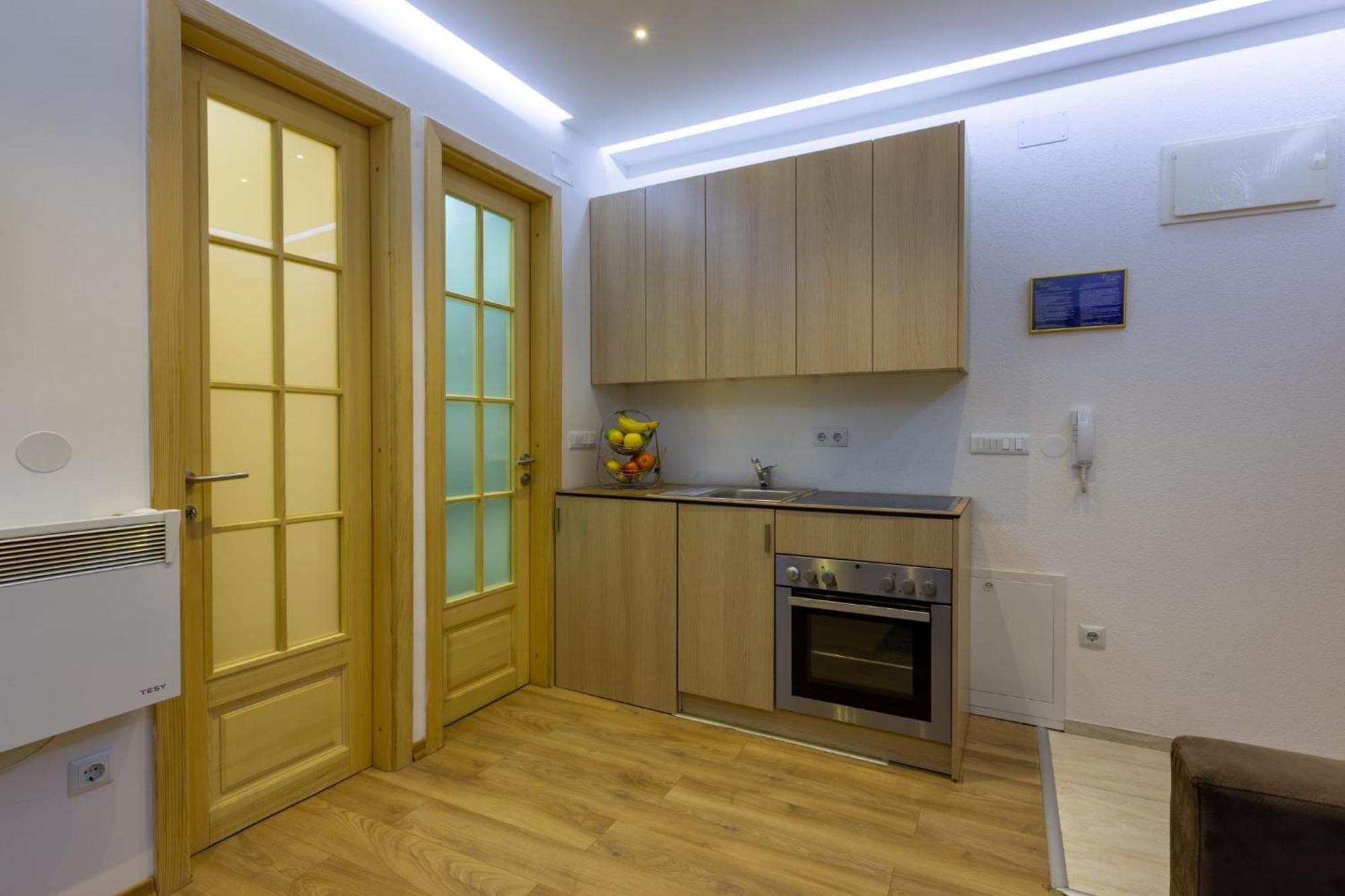 Old City Apartmani Szarajevó Szoba fotó